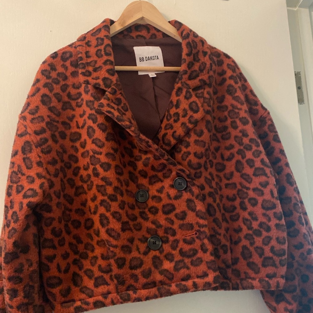 Cropped coat